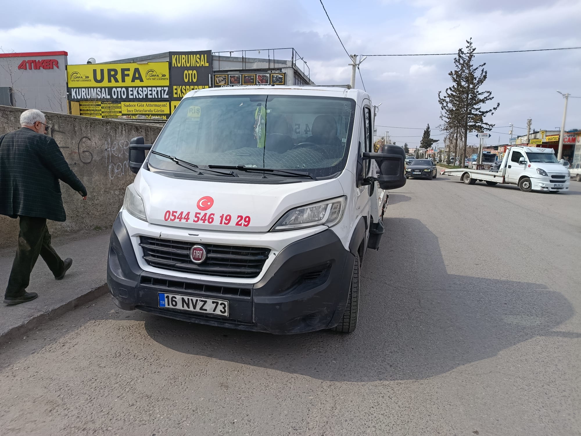 Şanlıurfa şehir içinde görev yapan çekici